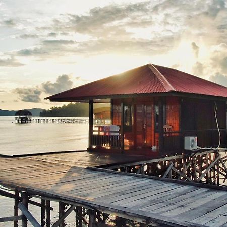 Coriana Dive Resort Waisai Kültér fotó