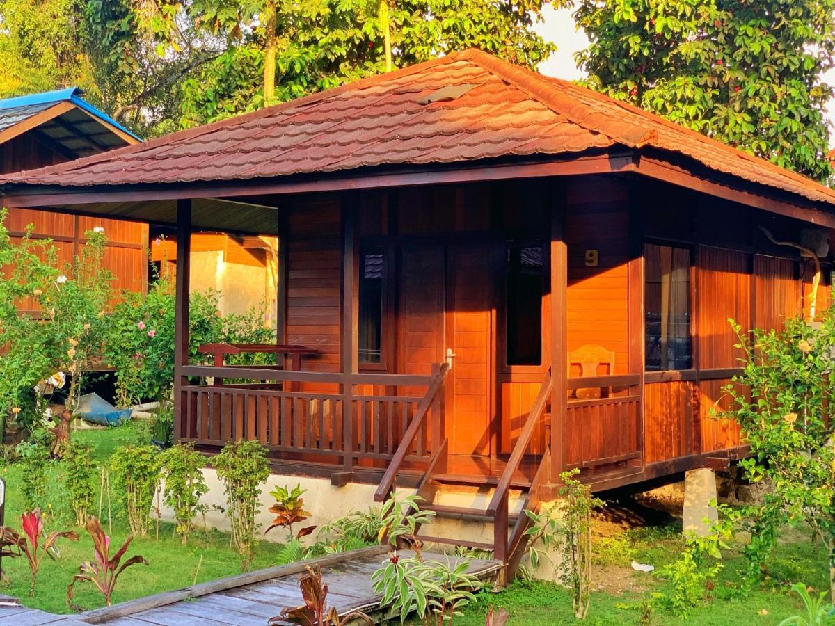 Coriana Dive Resort Waisai Kültér fotó